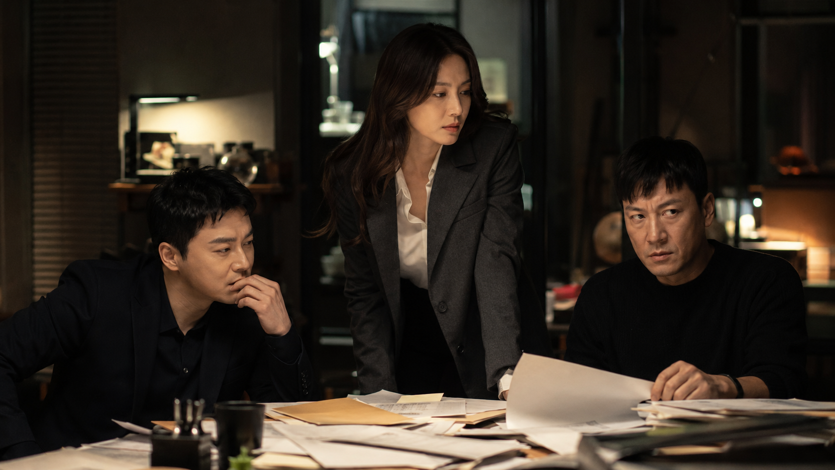 Paper Man drama Korea: Cho Jung-seok, Park Hae-soo, Claudia Kim